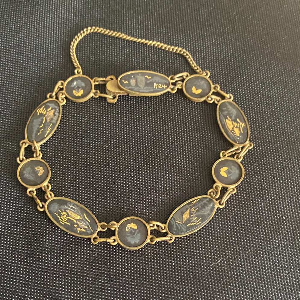 Vintage Japanese Gold and Black Women's Bracelet with Inlaid Scenes